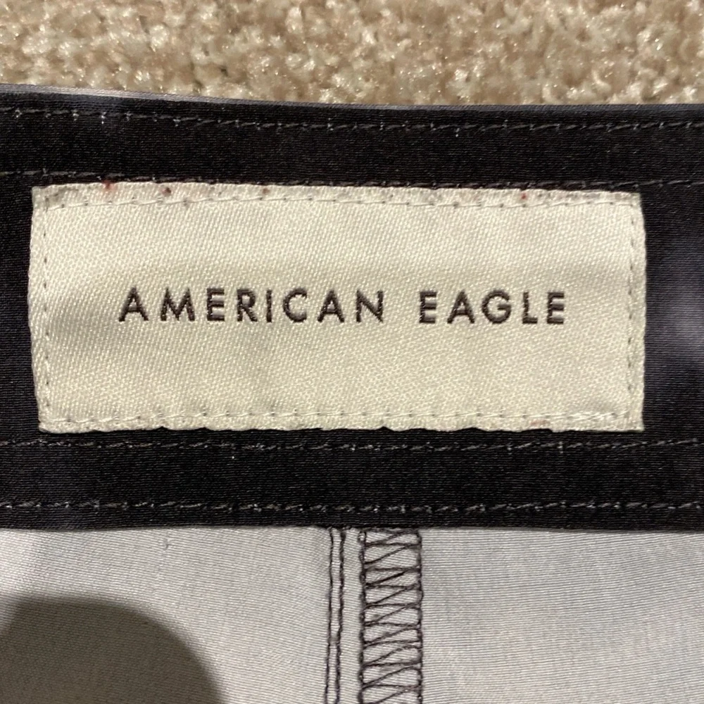 American Eagle Black‎ and White Tie Dye Board Shorts Size M